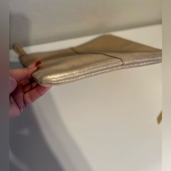 🛍️ Anthropologie Gold Glitter Leah Leather accessory Pouch - Picture 8 of 10
